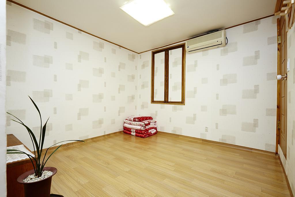 Vine Hanok Guesthouse Seul Quarto foto